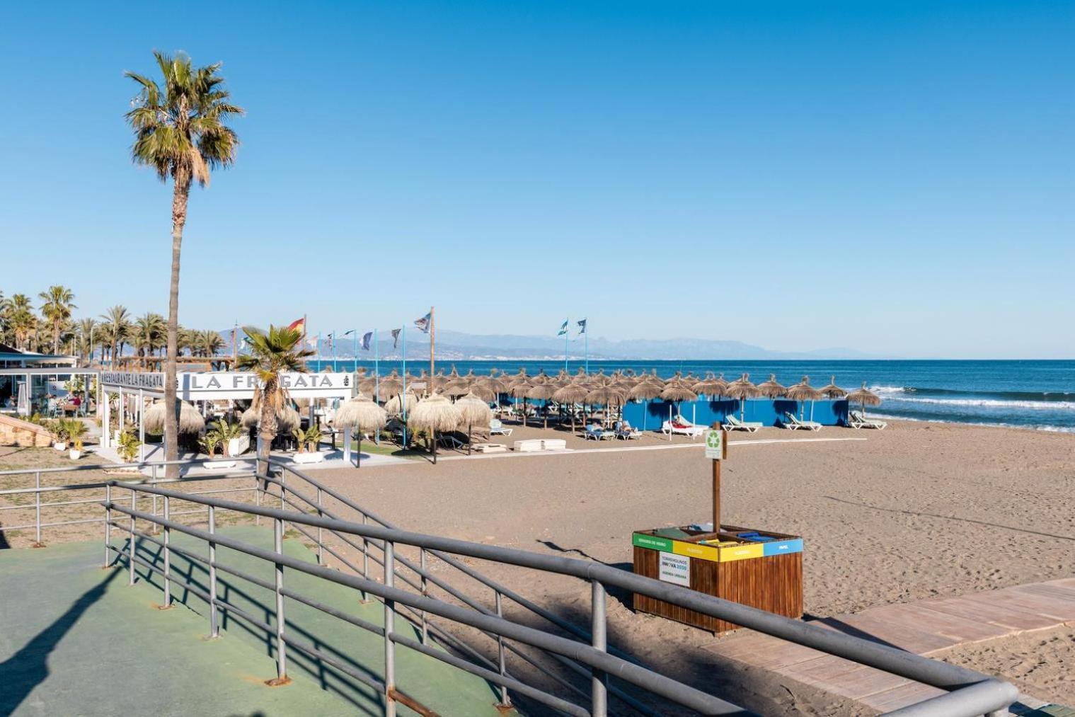 Primera Linea Del Mar - Acceso Directo Playa Carihuela Торремолінос Екстер'єр фото