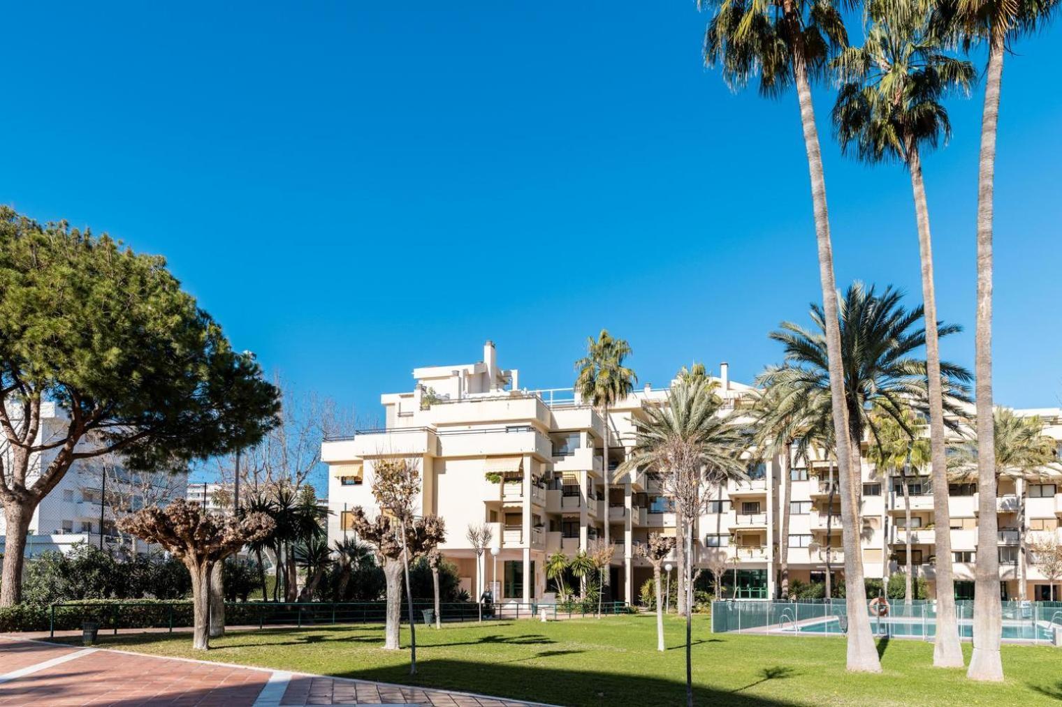 Primera Linea Del Mar - Acceso Directo Playa Carihuela Торремолінос Екстер'єр фото