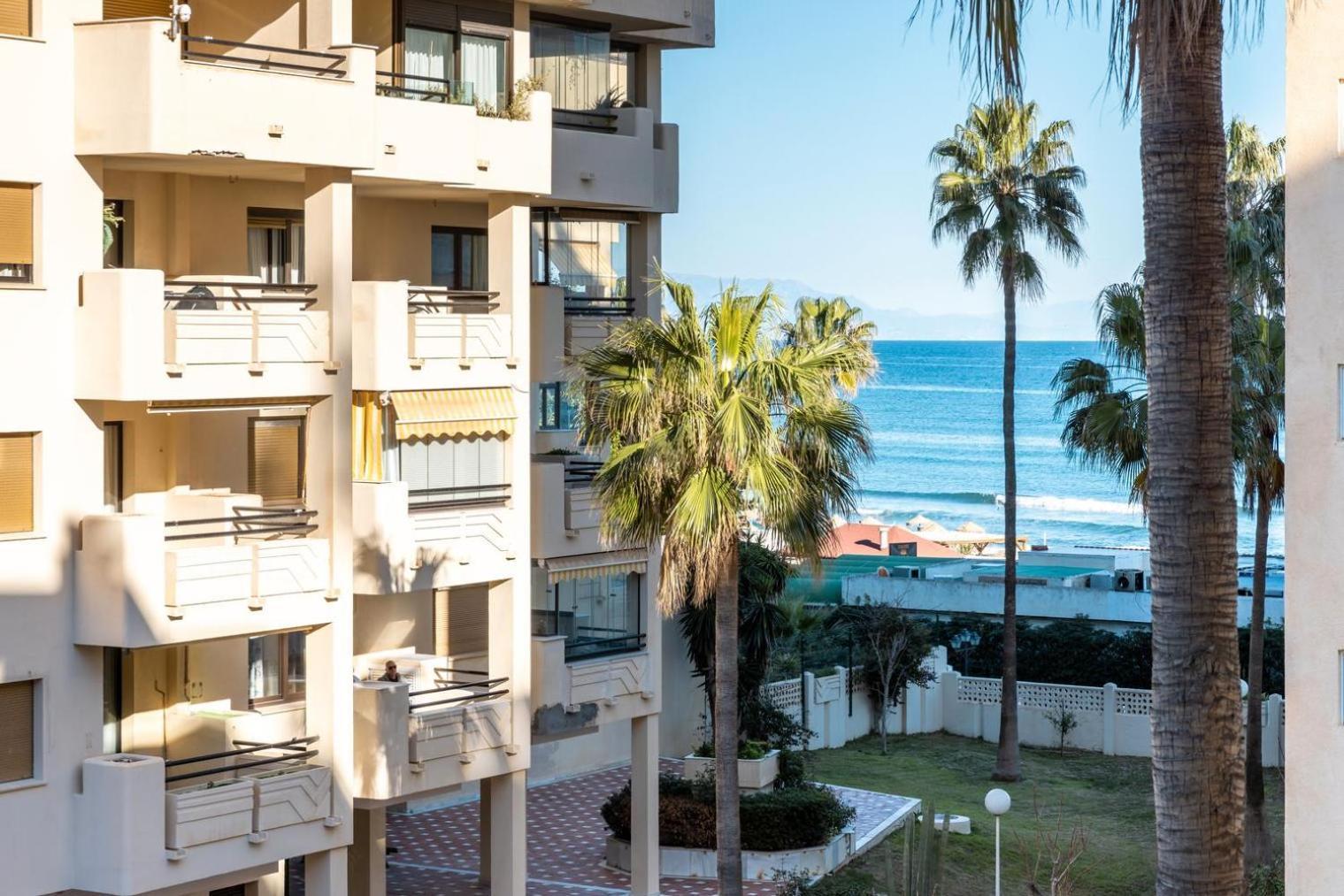 Primera Linea Del Mar - Acceso Directo Playa Carihuela Торремолінос Екстер'єр фото